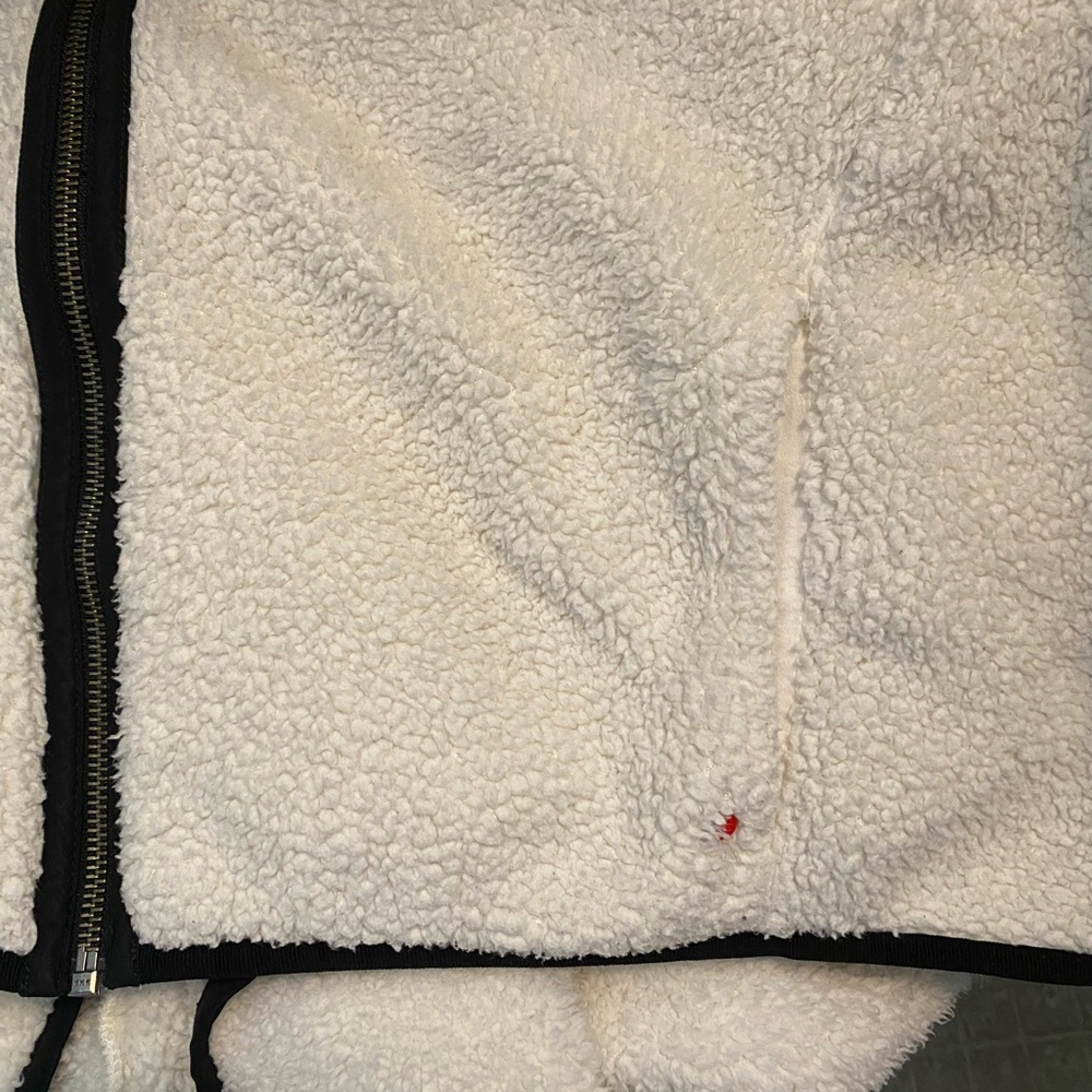 UGG medium Sherpa Jacket with pockets - Picture 7 of 8